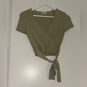 Wilfred Sage Green Wrap Crop Top
